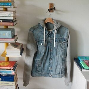 H&M Divided Denim Jacket with Grey Hoodie Sleeves (Men’s M)